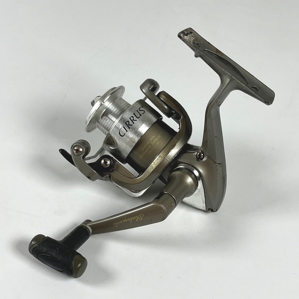 Shakespeare Cirrus Spinning Fishing Reel 5.2:1 Gear Ratio Ball Bearings E-Z Cast